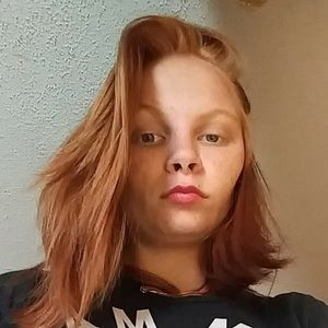 Meet your Posher, Amina